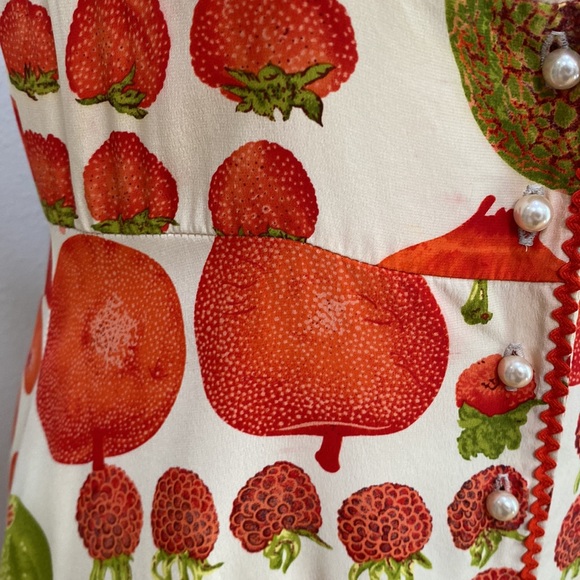 Vintage 90s Y2K πππππRARE Betsey Johnson White Silk Fruit Dress, Size 6 - Picture 11 of 16